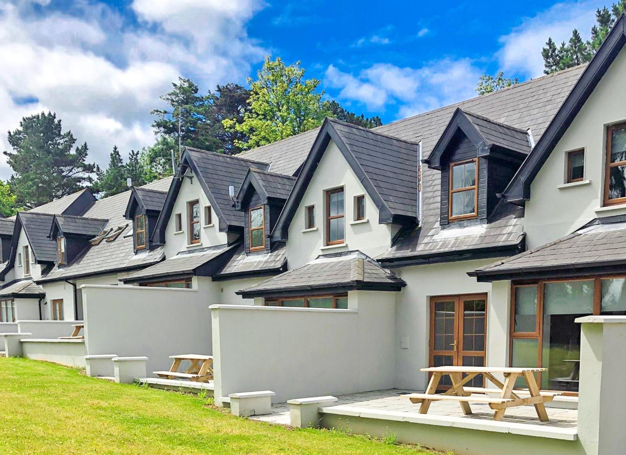 Old Court Holiday Homes Terryglass - Sleeps 6 By Trident Holiday Homes Kültér fotó